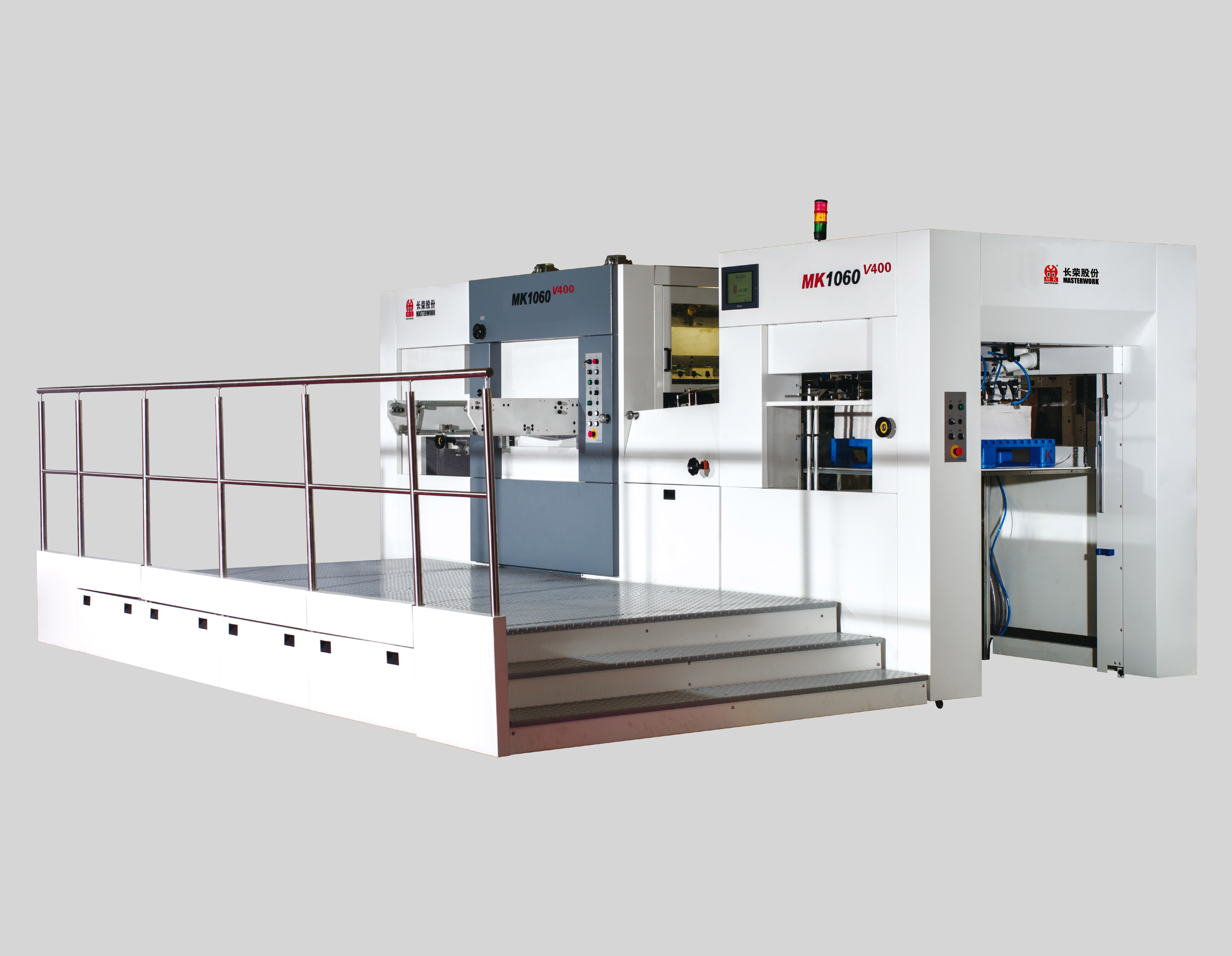 MK1060V400深壓紋模切機(jī)
技術(shù)描述：深壓紋技術(shù)
最大400噸壓力，特殊加長合壓時間，以適應(yīng)各種復(fù)雜滿版的壓紋要求。適用解決高檔禮盒-細(xì)花紋的深壓紋技術(shù)難題。